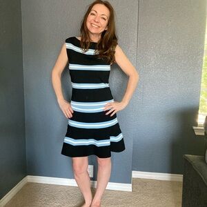 Get the set!!! Make an offer for the matching top and bottom in your size!!